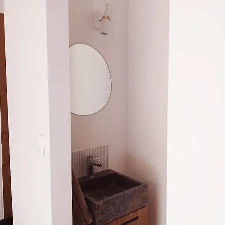 Large House 11 People 4 Bedrooms With Outdoor Near Lille Center