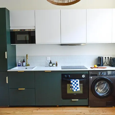 Holiday home Maison Familiale 4 Avec Cour Privative - Aux Portes De Lille *