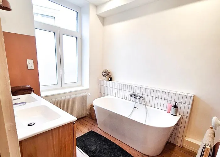 Maison Familiale 4 Avec Cour Privative - Aux Portes De Lille Holiday home La Madeleine (Nord)