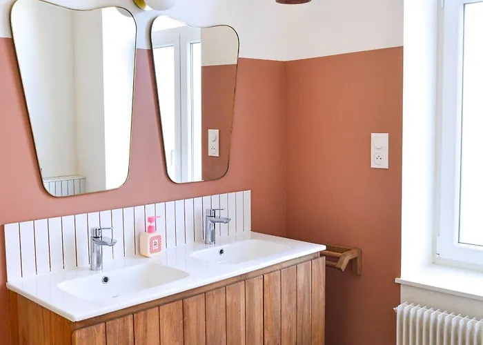 Holiday home Maison Familiale 4 Avec Cour Privative - Aux Portes De Lille *